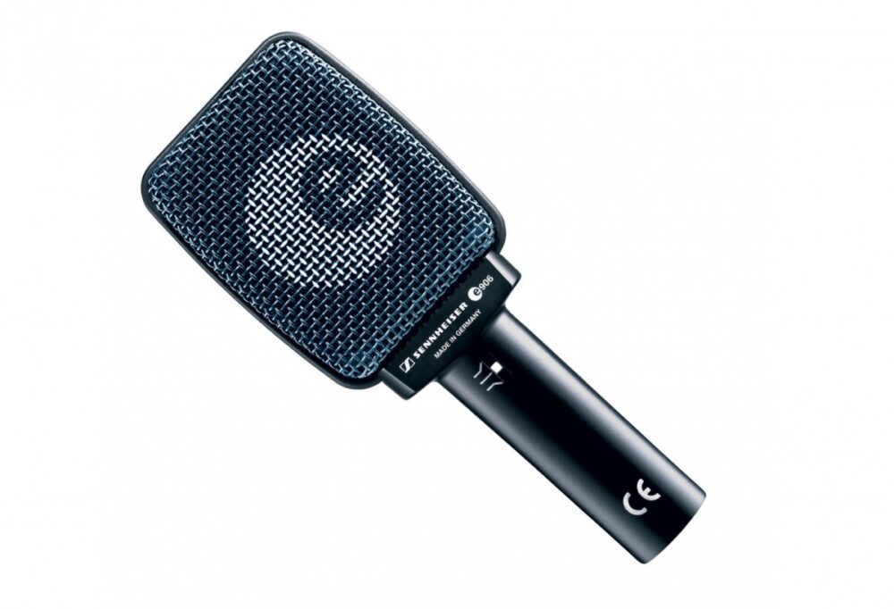 Micro Sennheiser e906 (reprise ampli guitare)