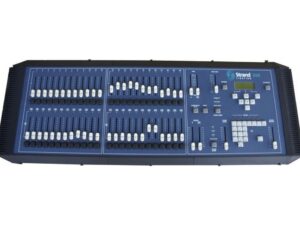 Pupitre à mémoire Strand serie 200