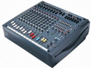 Table de mixage amplifiée SOUNDCRAFT SPIRIT POWER STATION 8+2/2